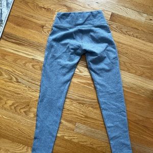 Lululemon fleece-lined Wunder Unders size 4